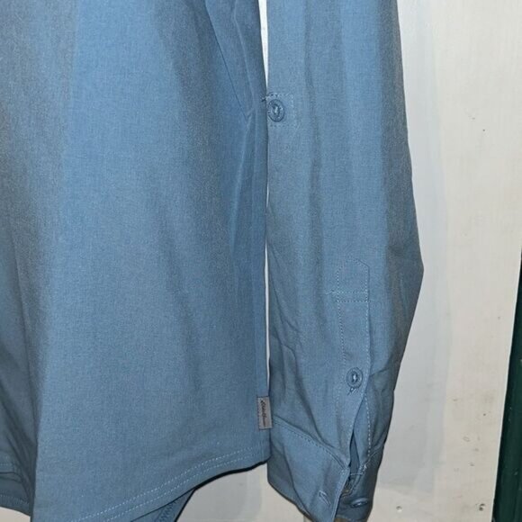 Eddie Bauer Womens Light Blue Flexion Lightweight Shirt M 4-Way Stretch FreeDry - Picture 3 of 8